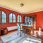 Villa Exclusiva Casa De Lujo Con Piscinas Y Amplio Jardin En Zona Tranquila *