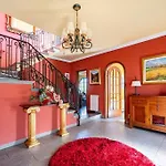 Exclusiva Casa De Lujo Con Piscinas Y Amplio Jardin En Zona Tranquila Girona