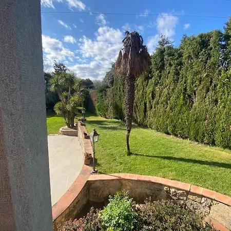 Exclusiva Casa De Lujo Con Piscinas Y Amplio Jardin En Zona Tranquila Villa Girona